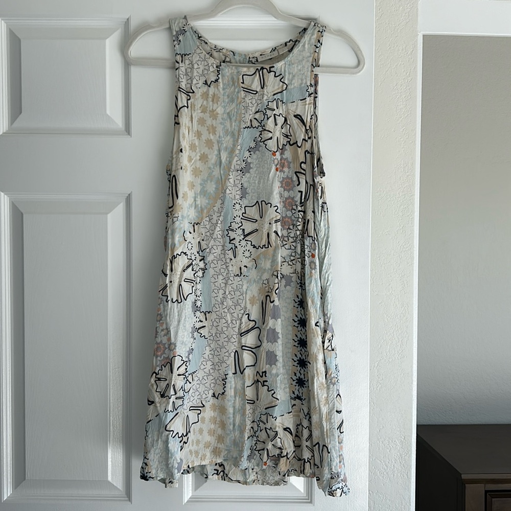 Hinge dress